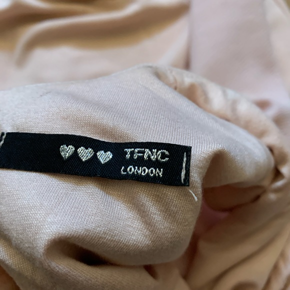 TFNC London matching pencil skit and crop top - Picture 4 of 5